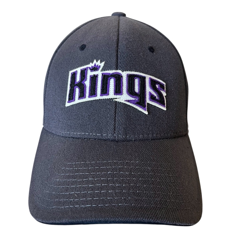 Sacramento Kings Hat Small Fitted Gray NBA Authentic Zephyr Light The Beam Cap